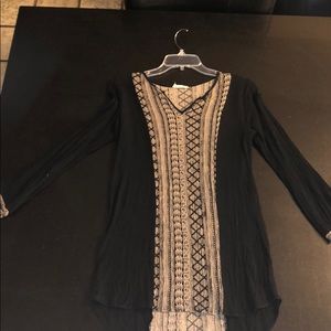 Short long sleeve dress by Millibon